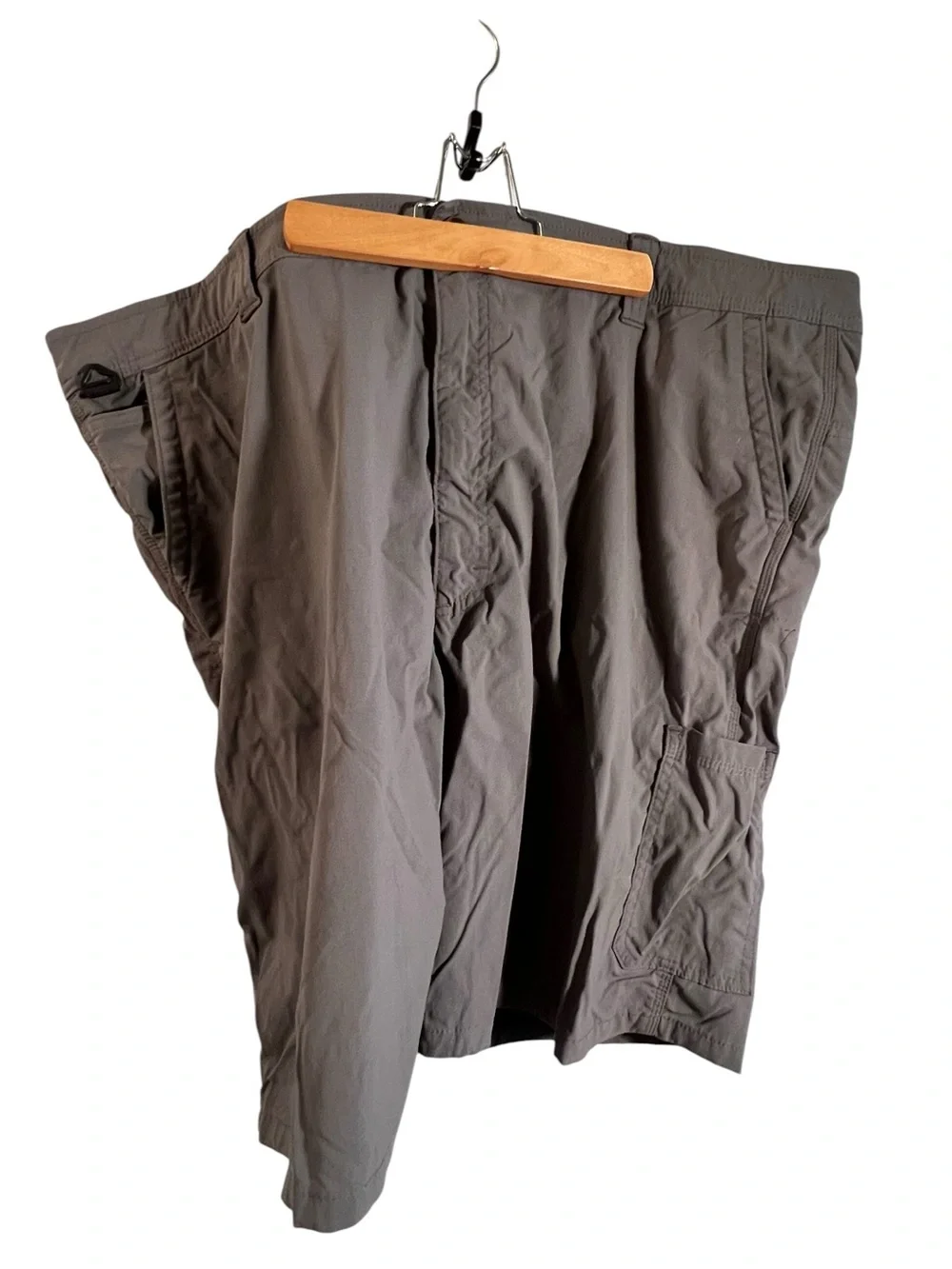 Wrangler Men's Size 48 Cargo Shorts Dark Gray Outdoor Work Shorts NW985G Stretch